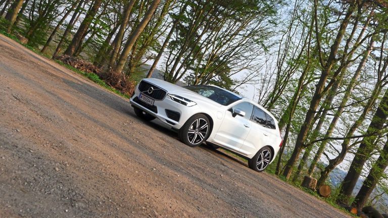 Wer den Volvo XC60 Recharge stets lädt, kann viel sparen