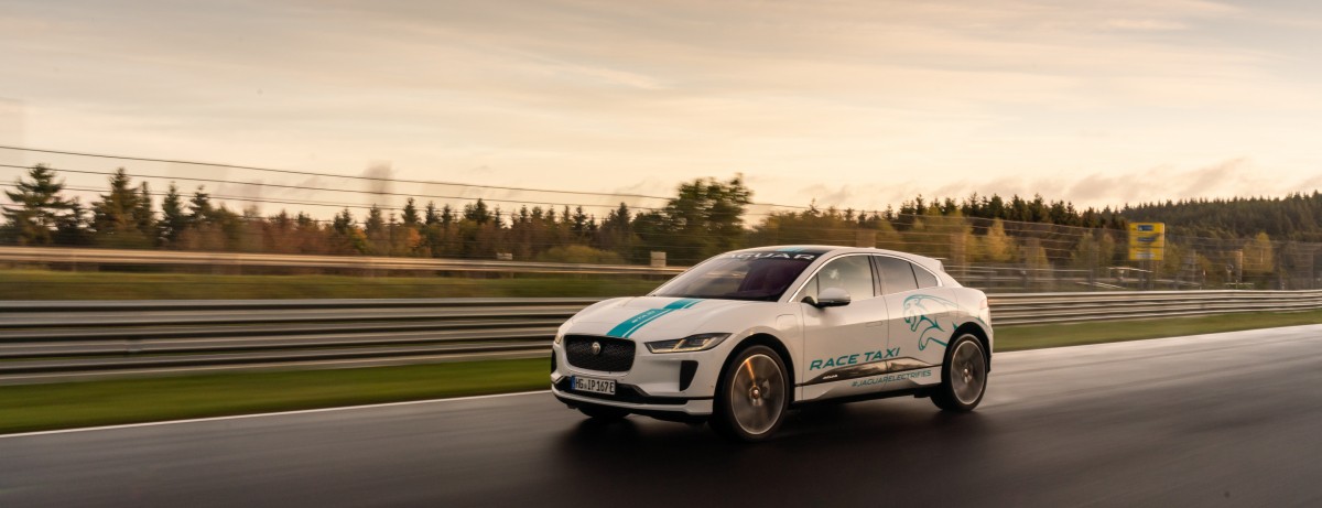 „GRÜNER“ JAGUAR I-PACE FÜR DIE „GRÜNE HÖLLE“ „GRÜNER“ JAGUAR I-PACE FÜR DIE „GRÜNE HÖLLE“