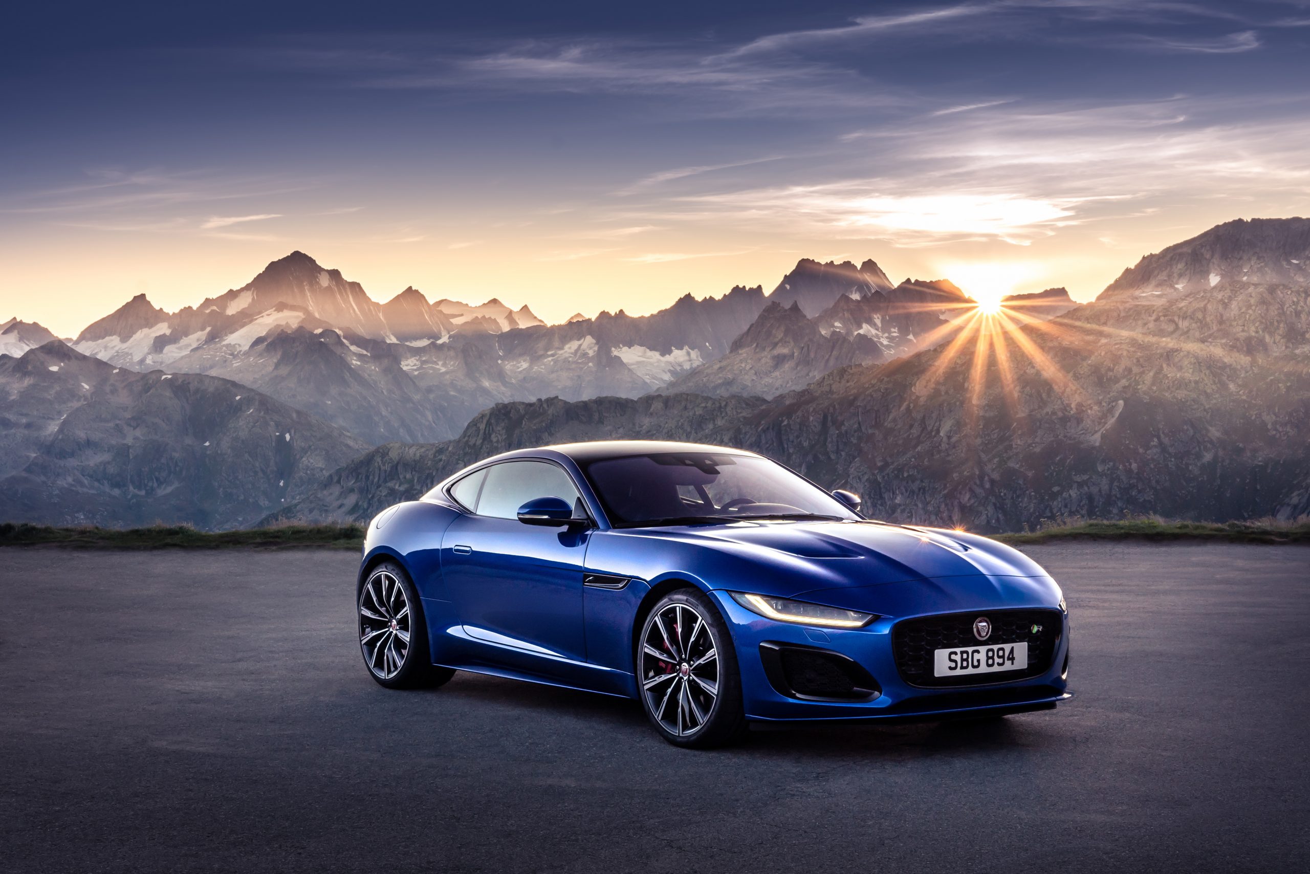 DER NEUE JAGUAR F-TYPE – FORMVOLLENDET, STYLISCH UND DYNAMISCH DER NEUE JAGUAR F-TYPE – FORMVOLLENDET, STYLISCH UND DYNAMISCH