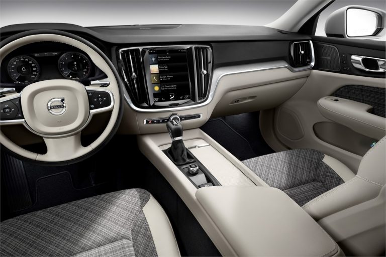 Car experts say this Volvo has one of the best interiors in the industry