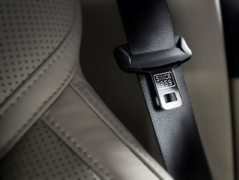 Geschlechterunabhängiger Schutz: Volvo Cars bietet Sicherheit für alle Insassen