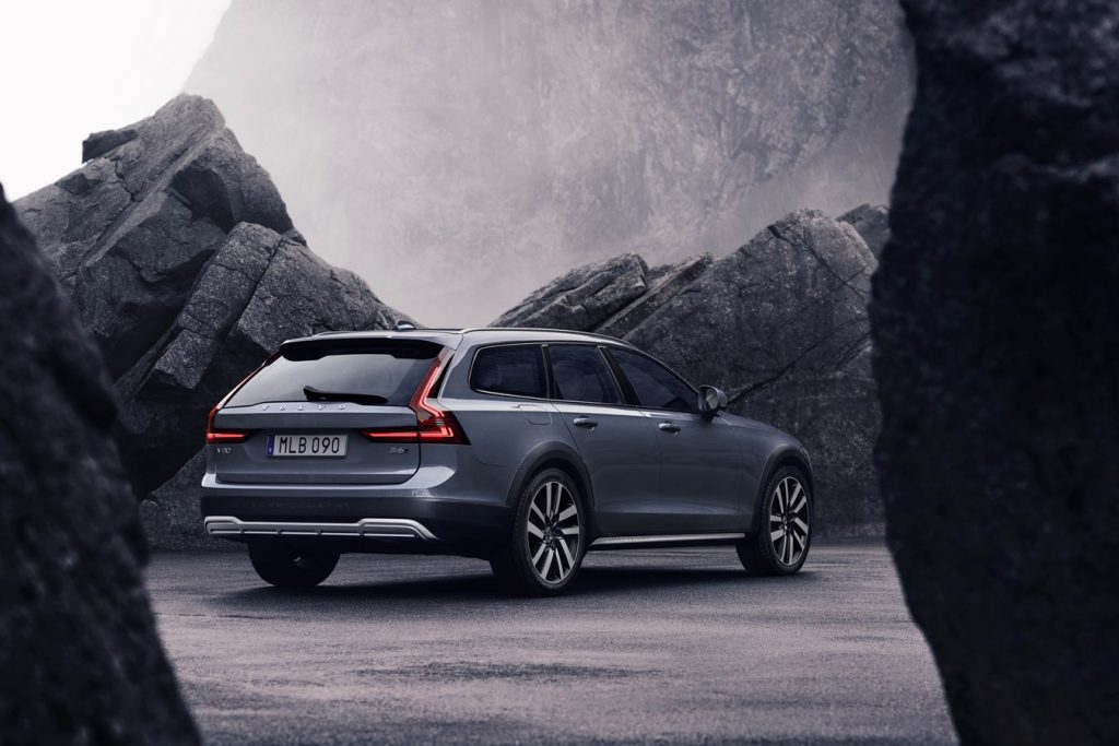 Über Stock und Stein zum Titel: Volvo V90 Cross Country ist „Allradauto des Jahres 2020“