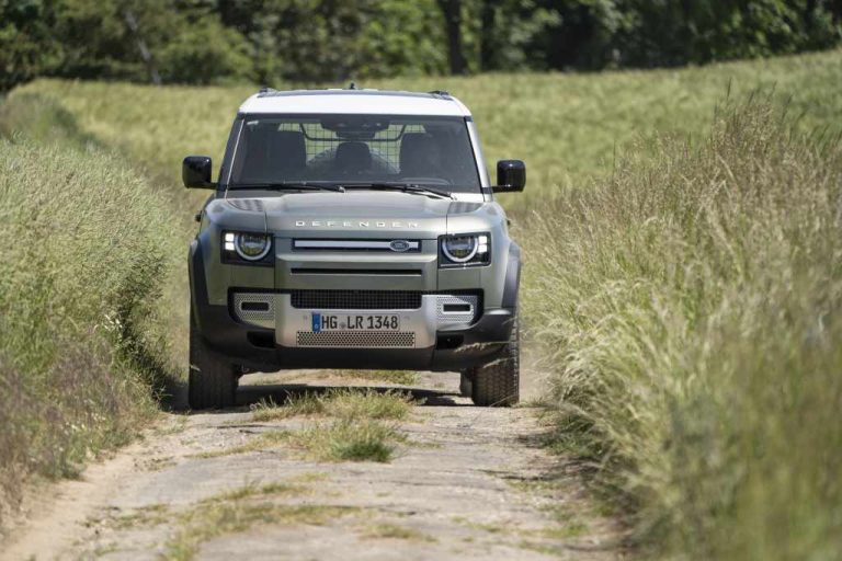 EUROPAS GRÖSSTE ALLRADZEITSCHRIFT ZEICHNET WIEDER BELIEBTESTE 4X4-MODELLE AUS: