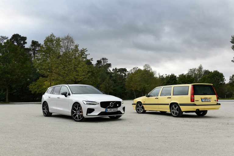 Kraftvolle Kombinationskraftwagen: Volvo V60 T8 AWD Polestar Engineered trifft Vorfahren