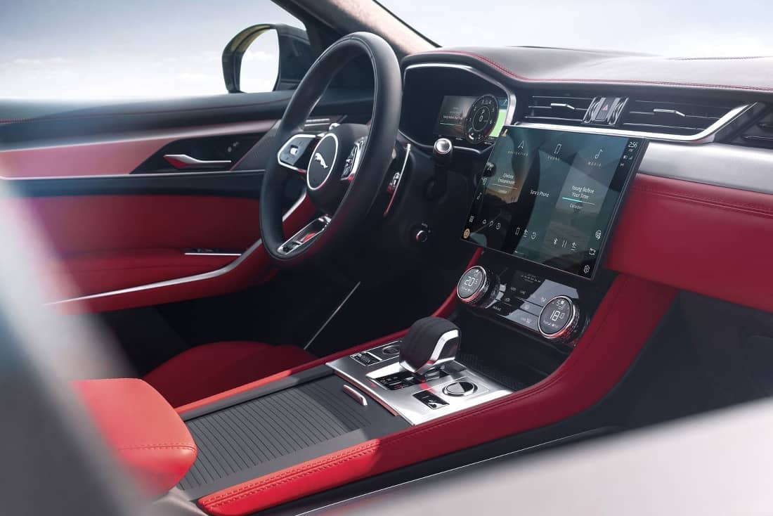 4EsE5lBZUXx4b2guSYXFXj-3e828cb7558e1da2912ecf77b3afb024-Jaguar-F-Pace-2021-Interieur-1100