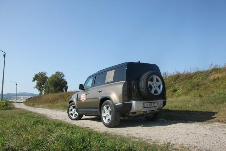 Land Rover Defender – Angriff ist die beste Verteidigung