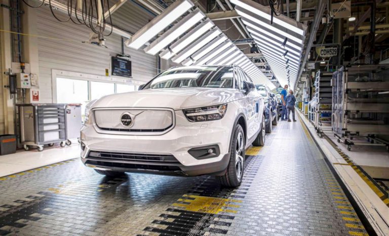 Volvo XC 40: Erster Stromer vom Band gelaufen