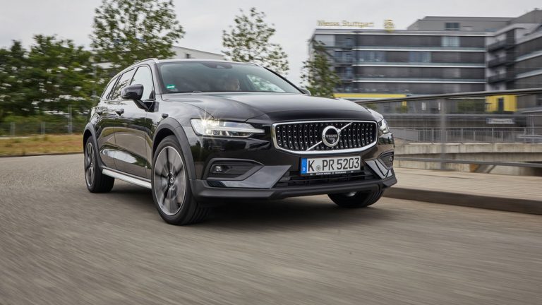 VOLVO V60 CROSS COUNTRY IM TEST
