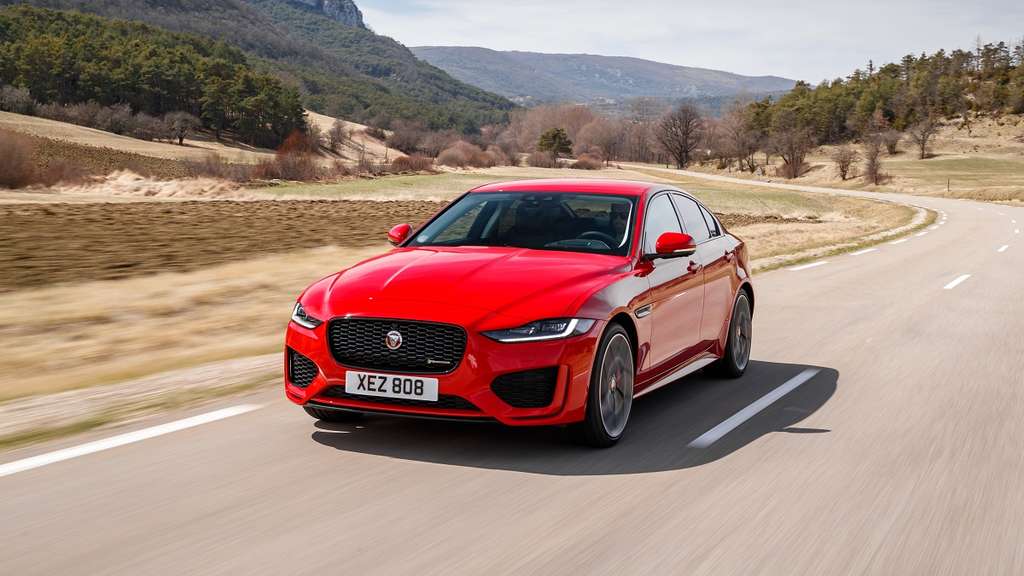 Jaguar XE im Test – kann er BMW, Mercedes und Audi die Show stehlen? Jaguar XE im Test – kann er BMW, Mercedes und Audi die Show stehlen?
