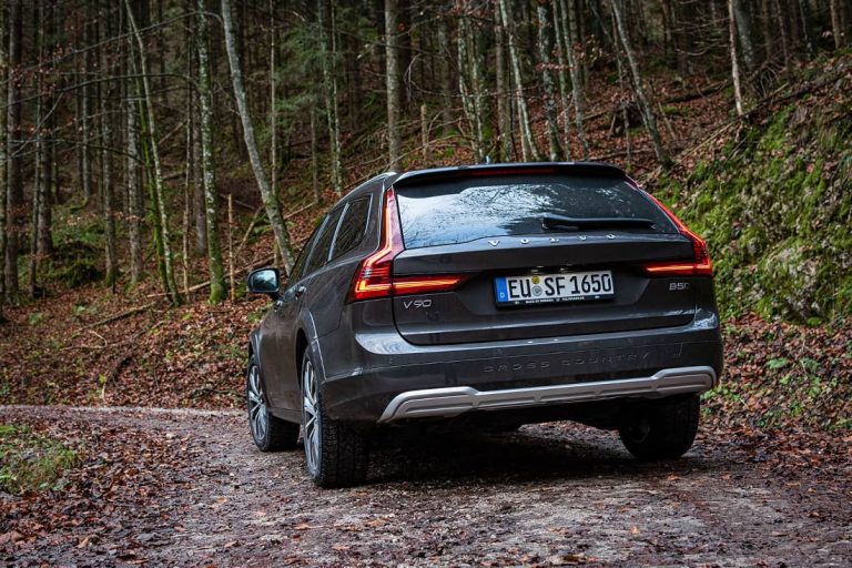 Test Volvo V90 Cross Country B5: Für den Abenteurer in dir