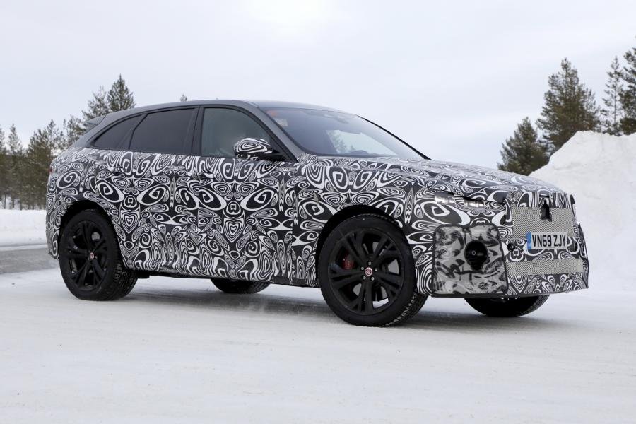 Jaguar-F-Pace-SVR-Facelift-006