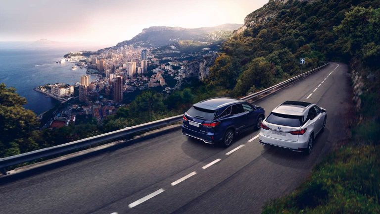 Duell der Dickschiffe: Schlägt Schwedenstahl den Luxus-Lexus?