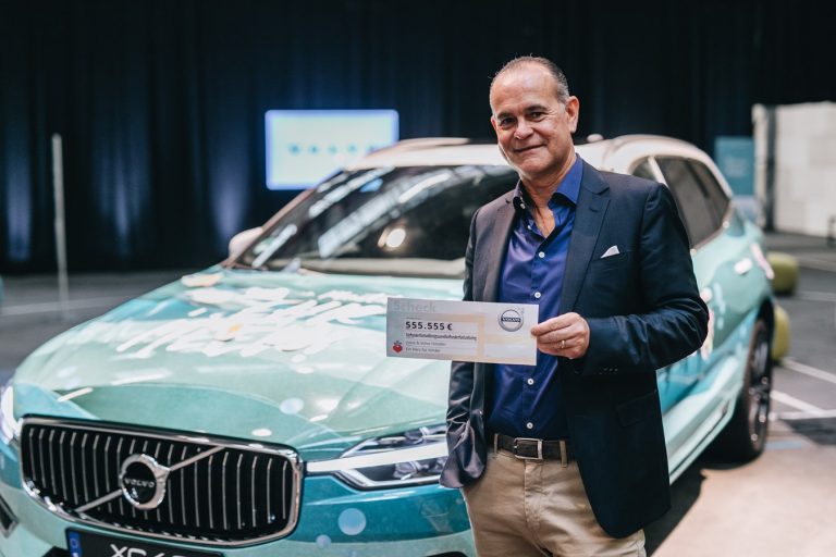 555.555 Euro gespendet: Volvo beweist erneut „Ein Herz für Kinder“