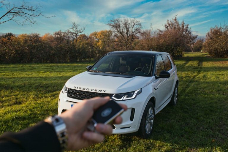 Gespräch mit Michael Küster: Jaguar Land Rover will PHEV-Antrieb nicht ad absurdum führen