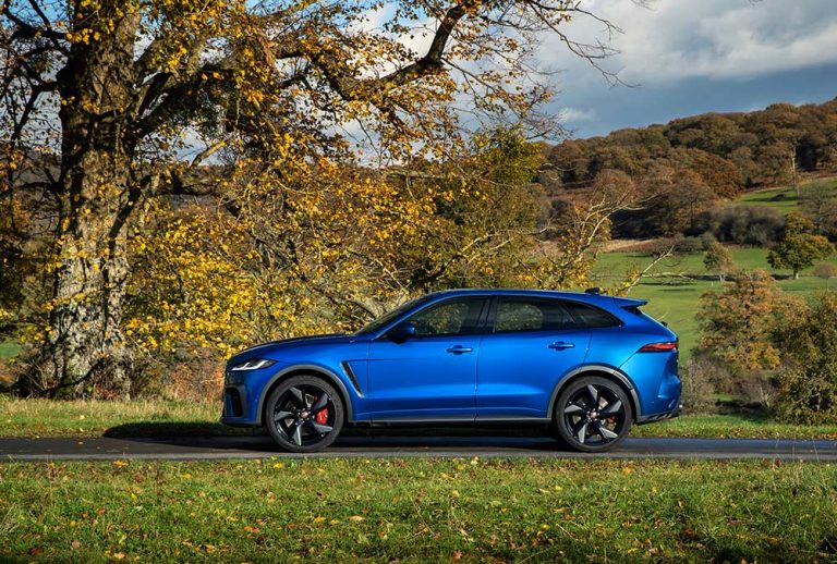 Jaguar F-Pace SVR