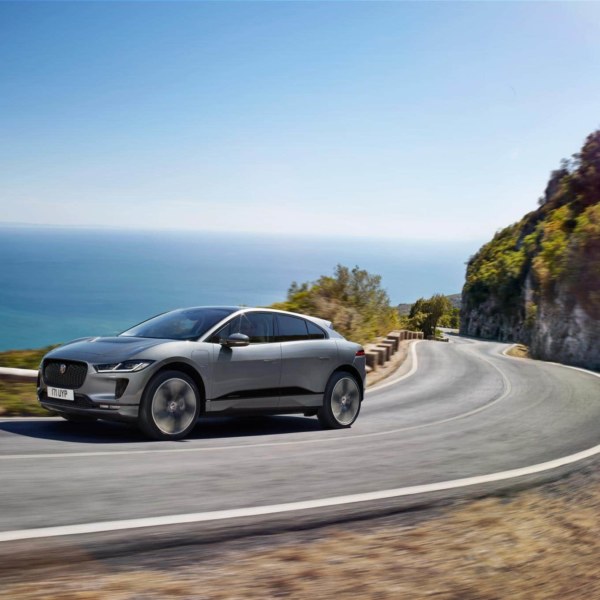 Jag_I-PACE_21MY_Dynamic_Eiger-Grey_02.06.20_001_0-600x600