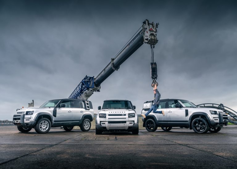 LAND ROVER DEFENDER IS TOP GEAR’S CAR OF THE YEAR