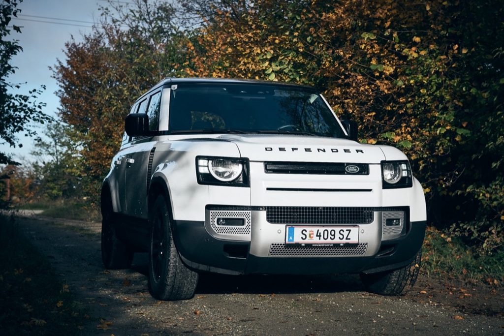 Land Rover Defender: