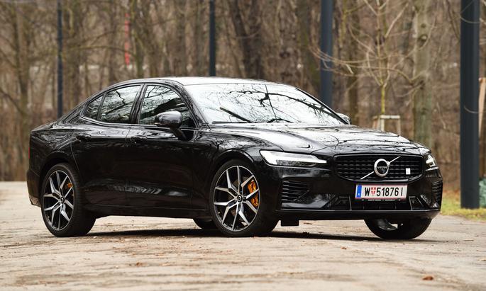 Volvo S60 als Plug-In-Hybrid: Ein leiser Schwede, der auch laut werden kann Volvo S60 als Plug-In-Hybrid: Ein leiser Schwede, der auch laut werden kann