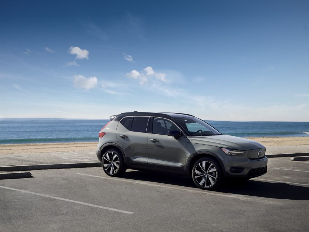 Volvo XC40 SUV named Best New Car for 2021 by Autotrader