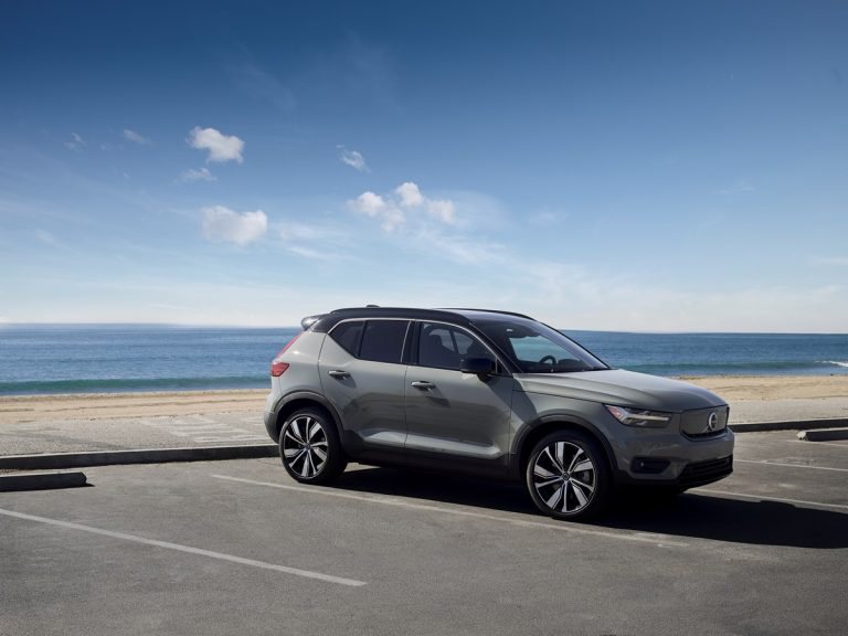 Volvo XC40 SUV named Best New Car for 2021 by Autotrader