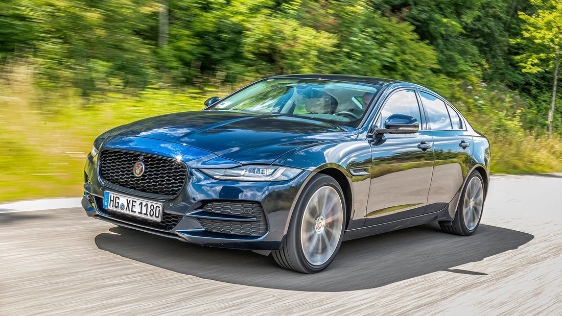 Jaguar XE D180 AWD S Jaguar XE D180 AWD S
