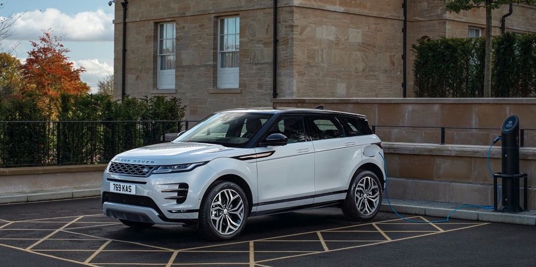 ERSTER TEST: RANGE ROVER EVOQUE & DISCOVERY SPORT PLUG-IN HYBRID ERSTER TEST: RANGE ROVER EVOQUE & DISCOVERY SPORT PLUG-IN HYBRID