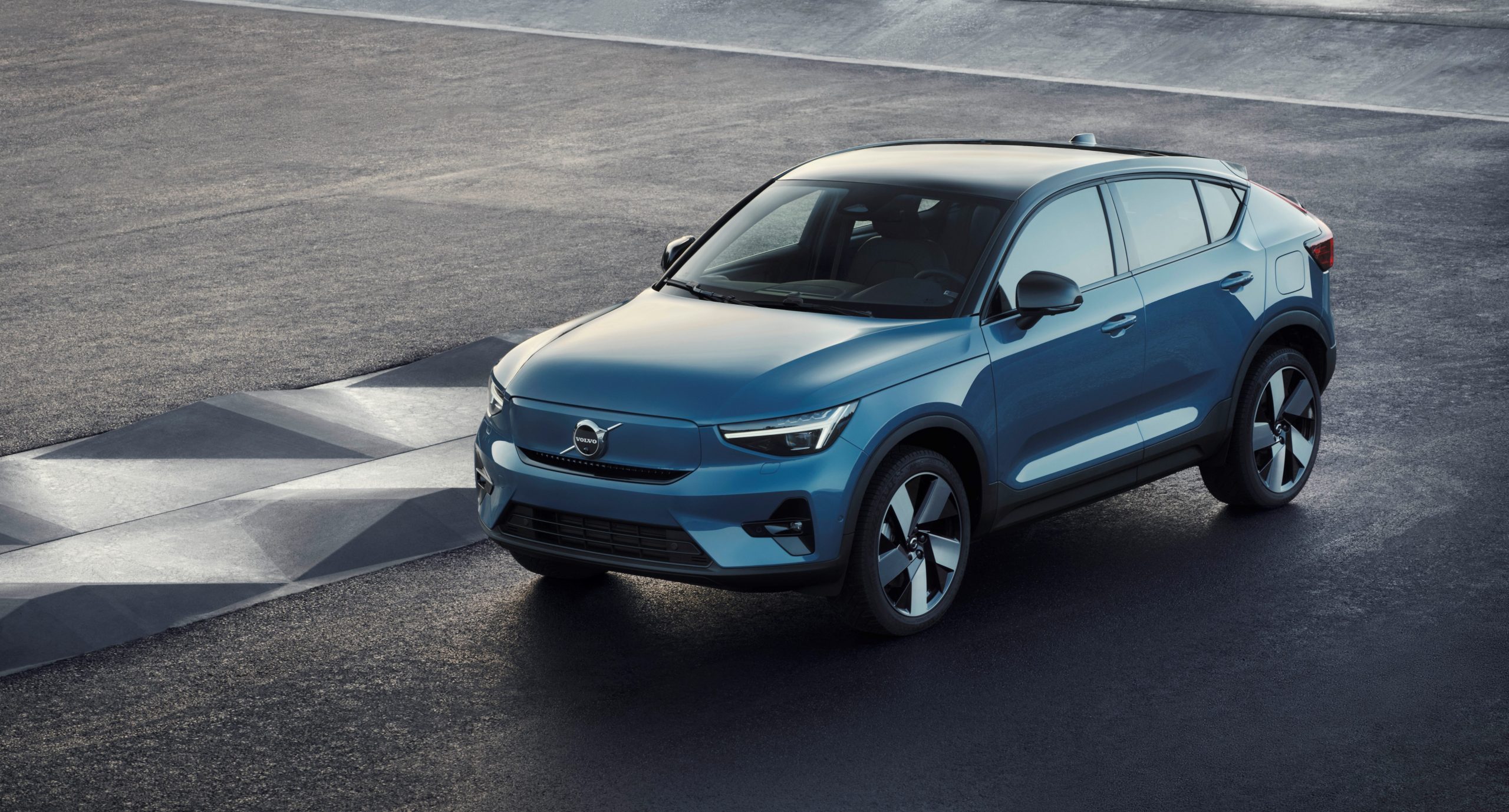 Volvo C40 Recharge: Volvo C40 Recharge:
