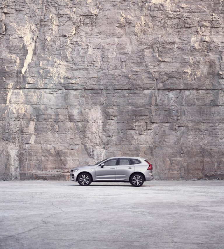 Bestseller XC60 von Volvo Cars jetzt intelligenter als je zuvor