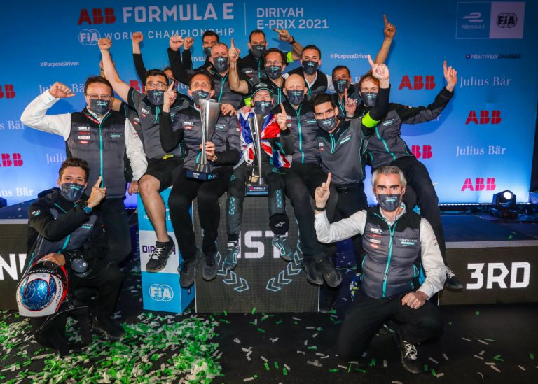 Sieg des neu verpflichteten Sam Bird im zweiten Jaguar I-TYPE 5