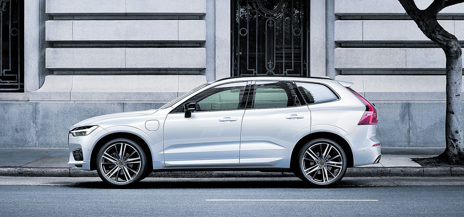 VOLVO XC60 PLUG-IN-HYBRID VOLVO XC60 PLUG-IN-HYBRID