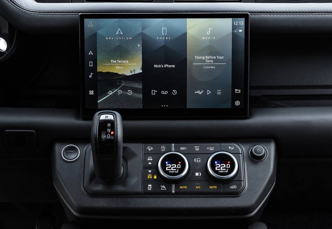 INFOTAINMENT IM DEFENDER INFOTAINMENT IM DEFENDER