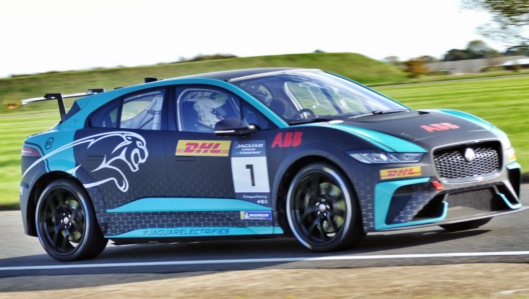 Jaguar I-Pace erklimmt quasi den Mount Everest