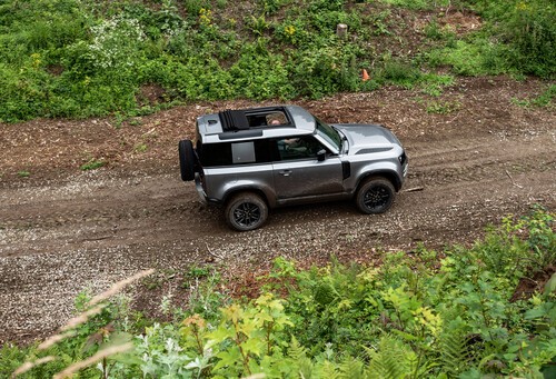 Land Rover Defender 90