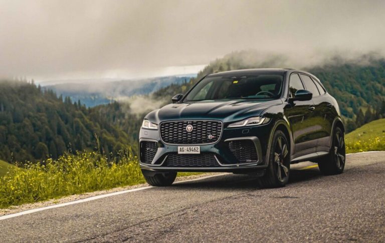 Jaguar F-Pace im Test: Tugend des Schnurrens