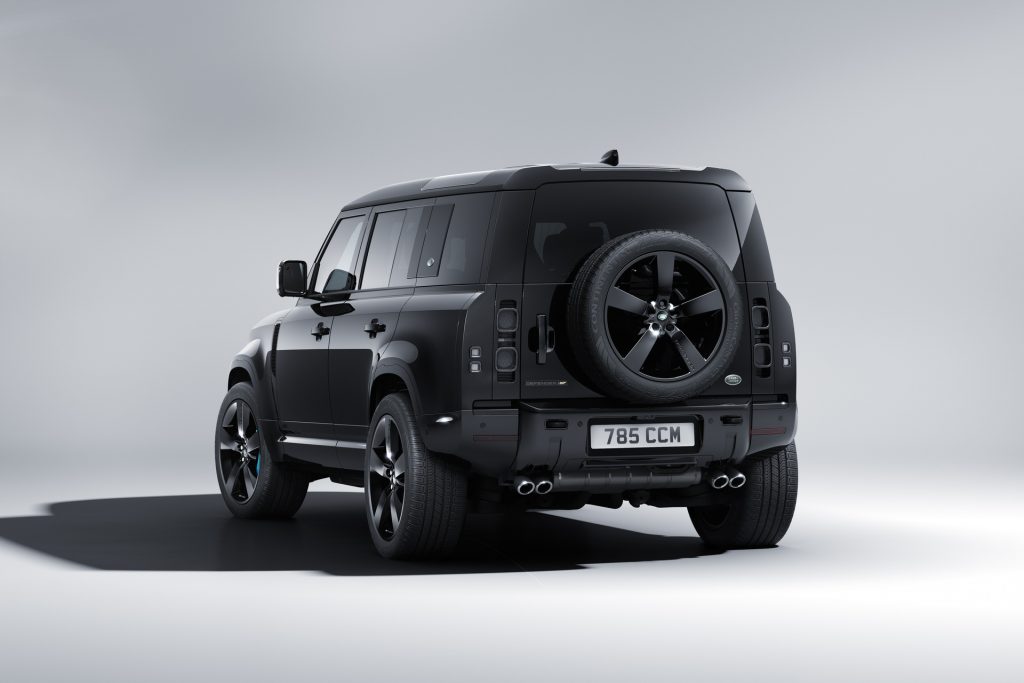 NEUER 007-KINOHIT KEINE ZEIT ZU STERBEN LIEFERT DIE INSPIRATION ZUM EXKLUSIVEN SONDERMODELL LAND ROVER DEFENDER V8 BOND EDITION
