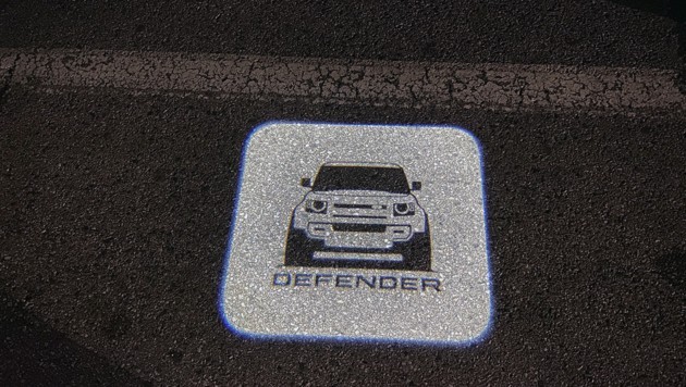 Land Rover Defender P400e: Top-Poser mit E-Hilfe