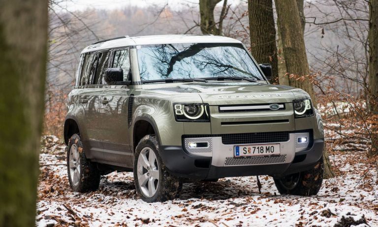 Land Rover Defender – Der Geländewagen für Soccer Moms