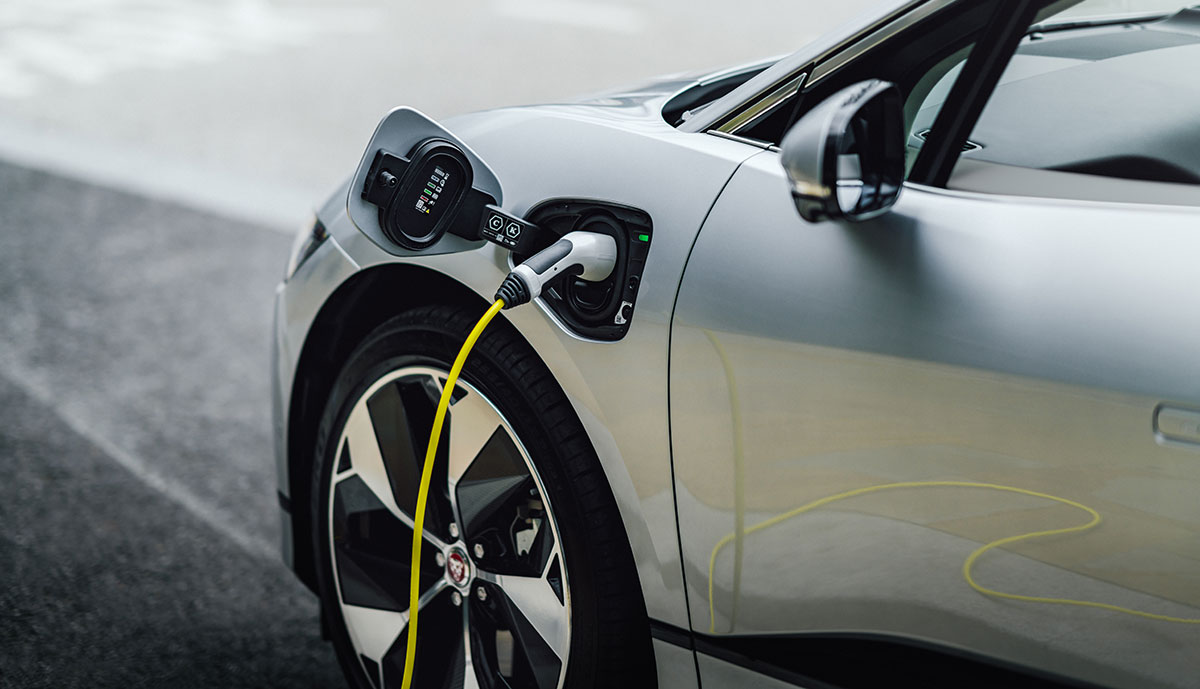 Jaguar-I-Pace-laden-2