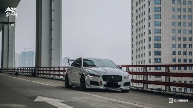 Jaguar XE 2.0T R-Sport im coolen Tourenwagen-Style!