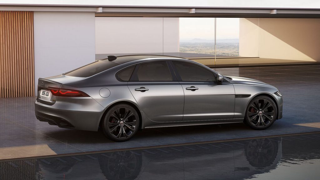Jaguar: Neue 300 Sport-Versionen von XE und XF