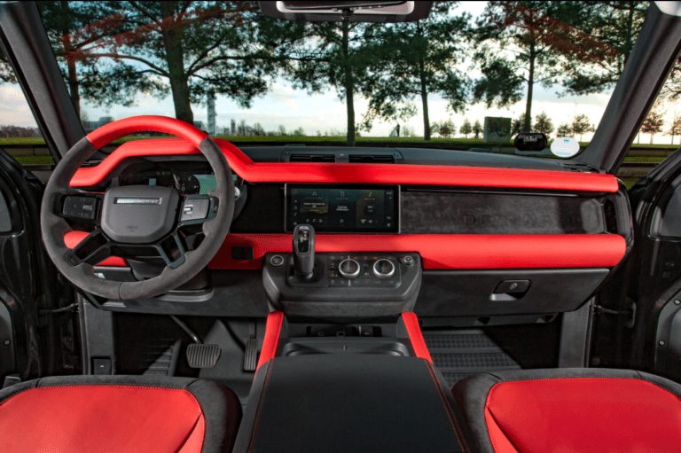 LAND ROVER DEFENDER
