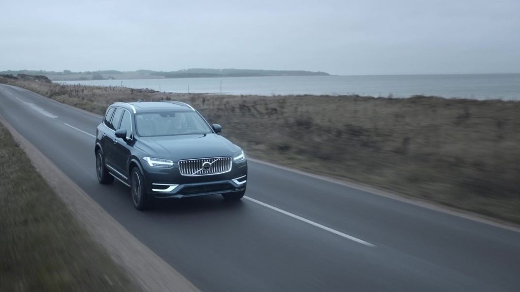 Volvo XC90 Recharge honored for the second consecutive year as one of the Best Family Cars by Parents