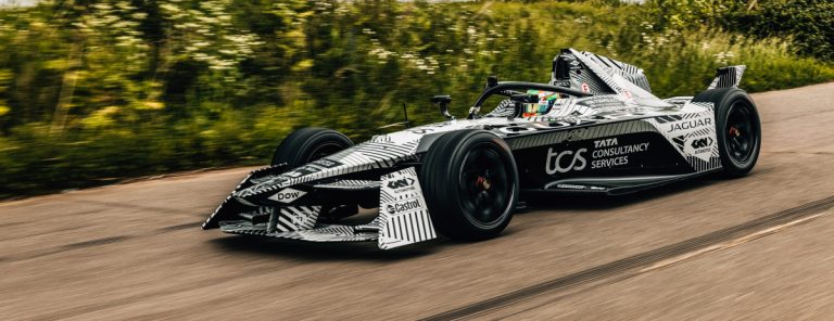JAGUAR TCS RACING COMPLETES FIRST SHAKEDOWN TEST OF GEN3 JAGUAR I-TYPE DEVELOPMENT CAR