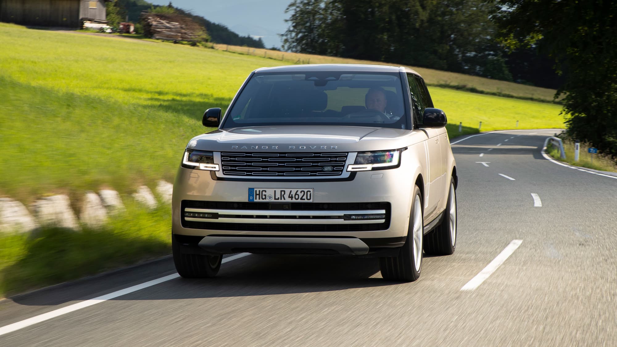 range-rover-fahrbericht-front-2206_jtusfv