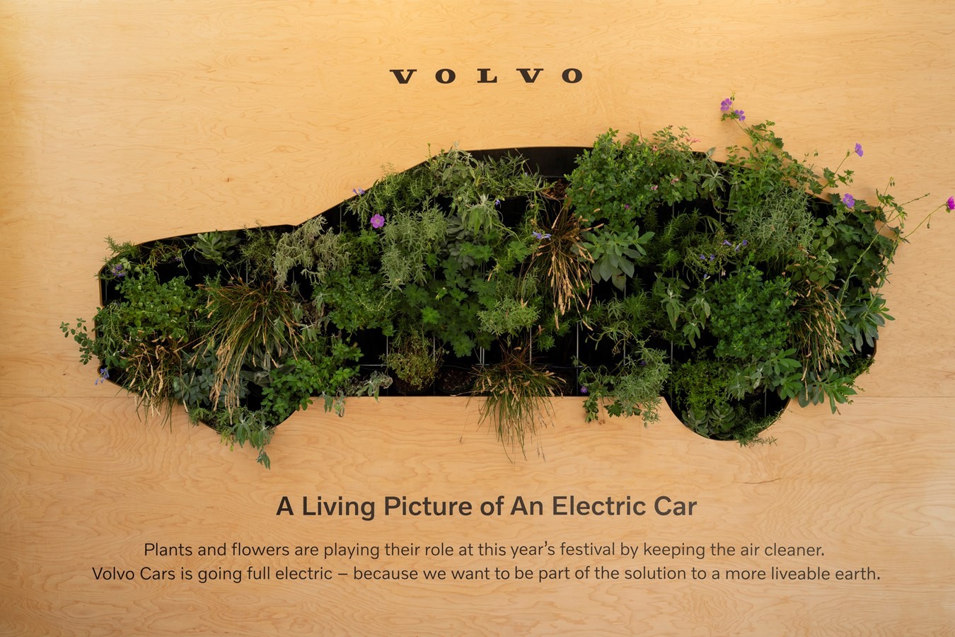 Volvo Cars Celebrates Sustainability Through Art at the 2022 Festival of Arts and Pageant of the Masters Volvo Cars Celebrates Sustainability Through Art at the 2022 Festival of Arts and Pageant of the Masters