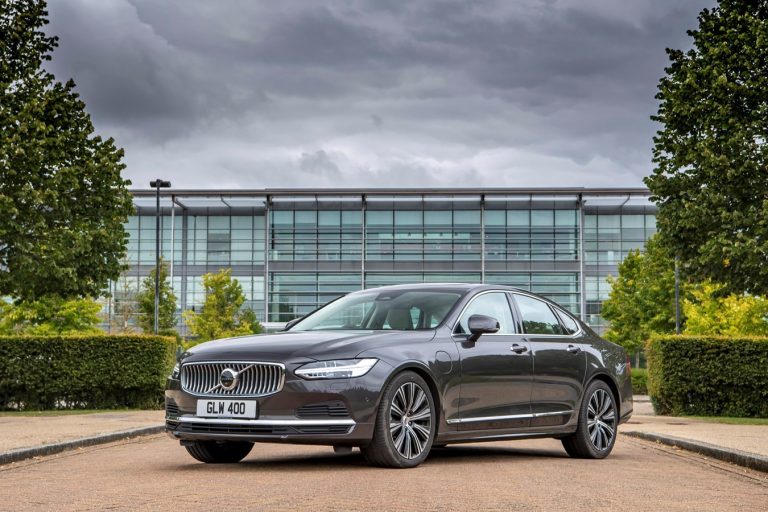 Triple honours for Volvo’s flagship models in Auto Express Used Car Awards