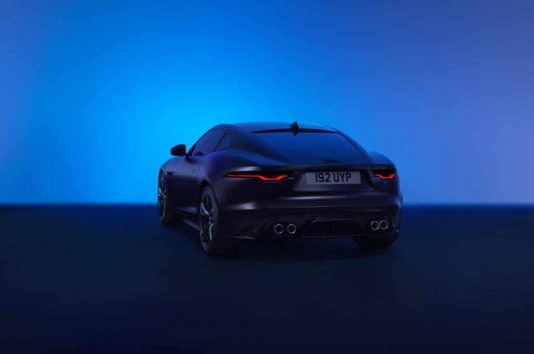 ZU SEINEM 75-JÄHRIGEN SPORTWAGEN-JUBILÄUM PRÄSENTIERT JAGUAR DAS JUBILÄUMSMODELL