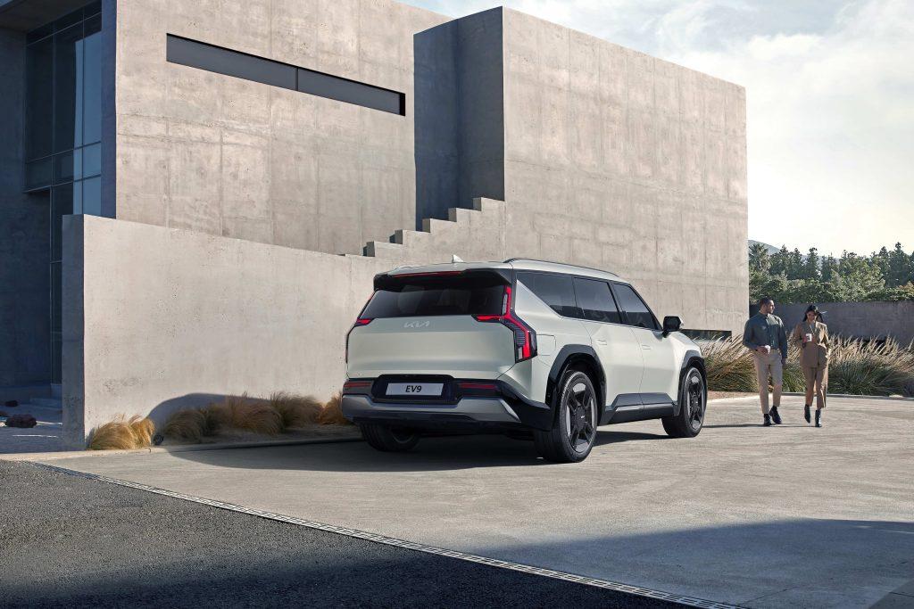 Elektro SUV Kia EV9 gewinnt Goldenes Lenkrad in der Kategorie Familienautos
