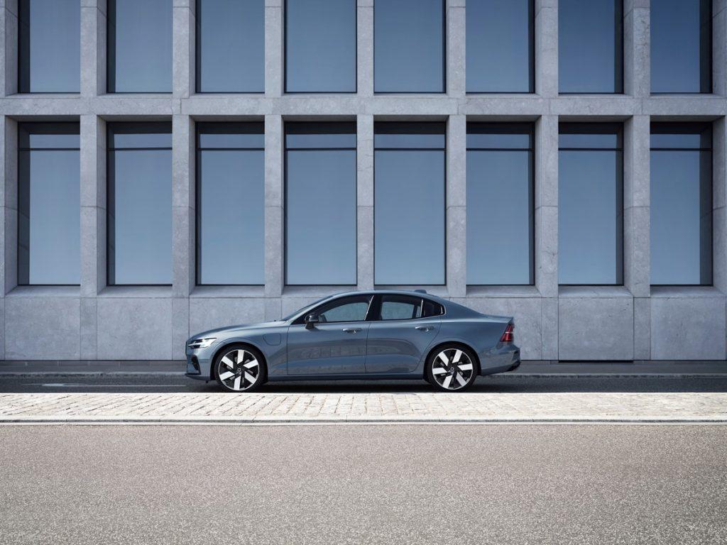 Volvo S60 Plug-In Hybrid and XC60 luxury SUV recognized as ‘Best’ by Money.com
